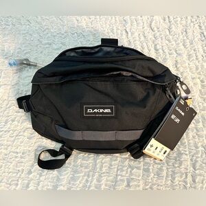 Dakine Hot Laps 5L Fanny Pack Black
